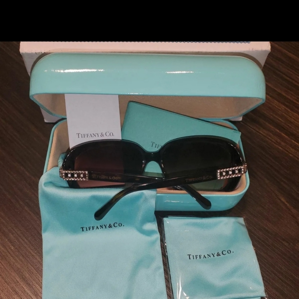 Tiffany & Co sunglasses TF4008
